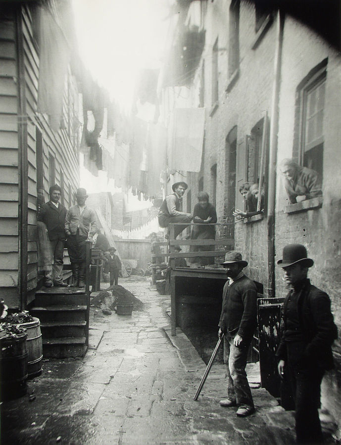 Introduction to Modern American Social Realism